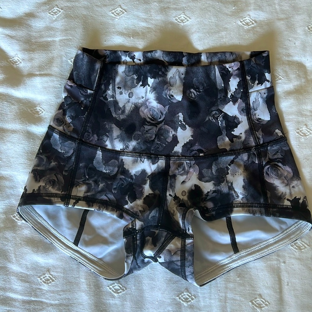 High waisted Lululemon spandex